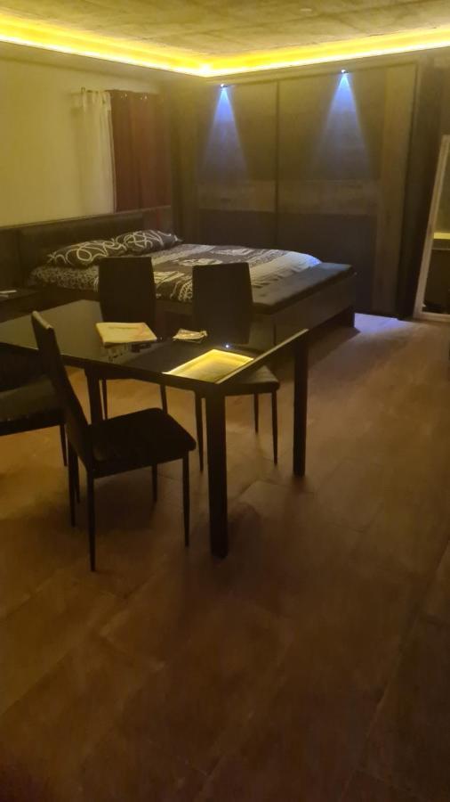 Studio Apartment Doki Basement Pula Exterior photo
