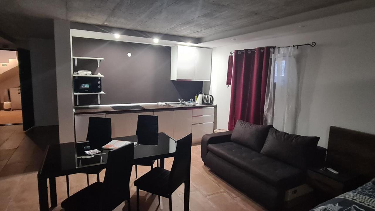 Studio Apartment Doki Basement Pula Exterior photo